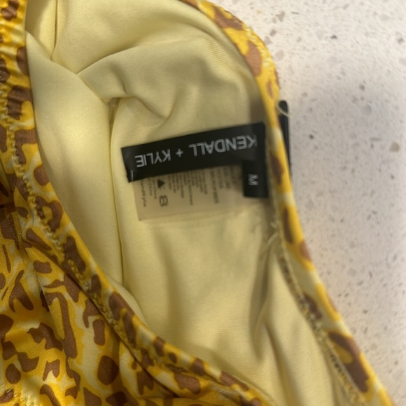 Kendall + Kylie Yellow Leopard High Leg Cheeky Bottom Size Medium - Picture 4 of 4